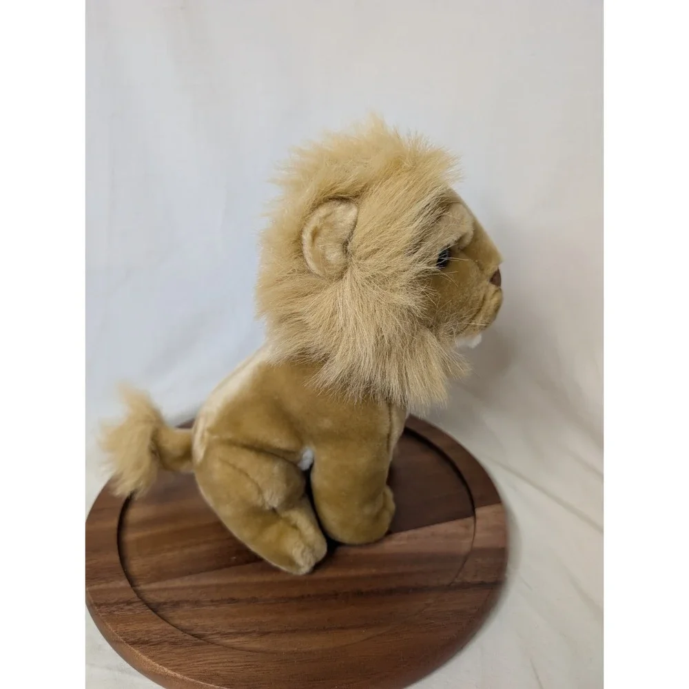 Dan Dee Lion Plush Realistic Appearance Zoo Plush‎